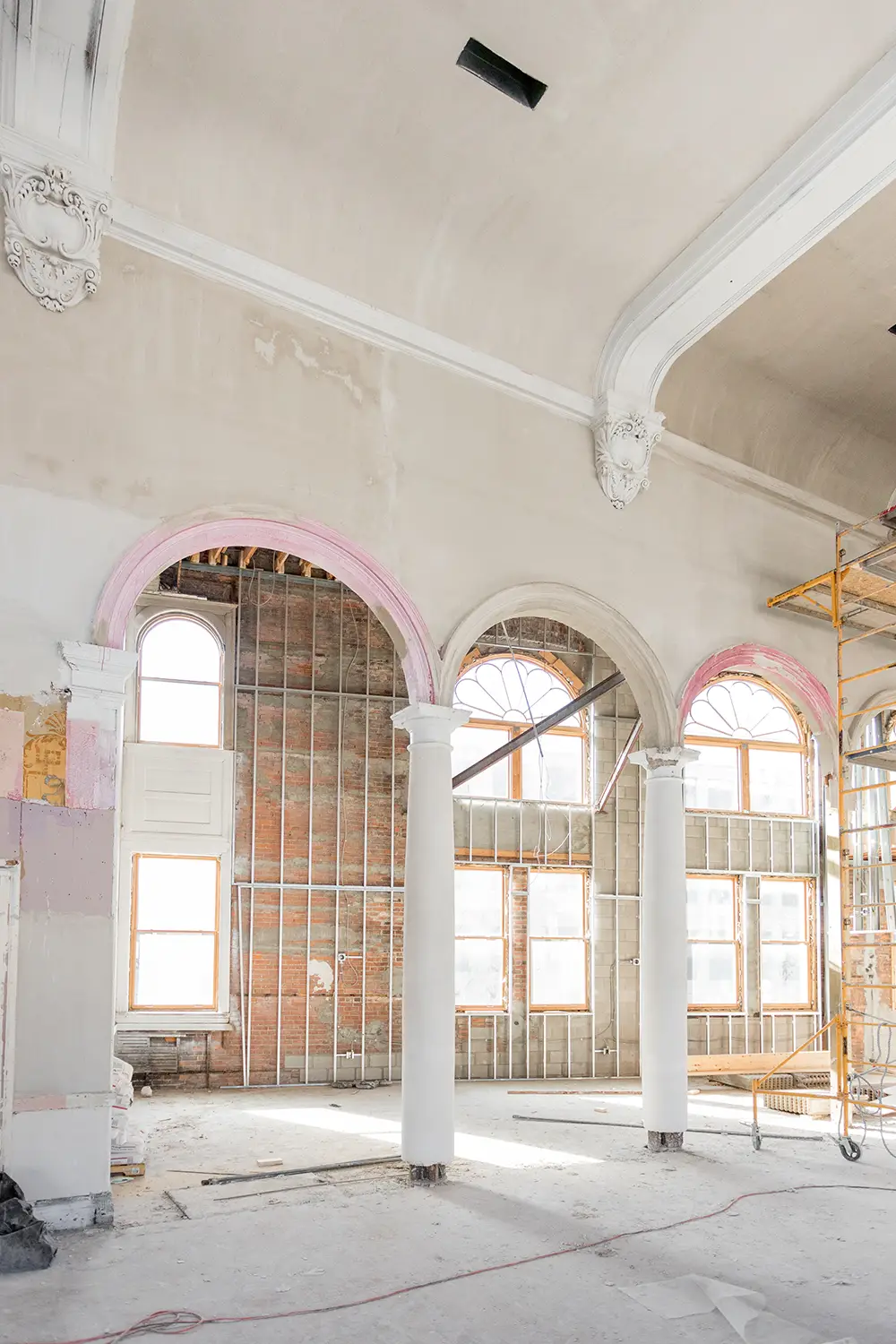 construction of large room